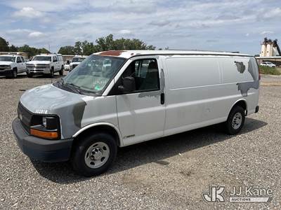 2010 Chevrolet Express G2500 Cargo Van