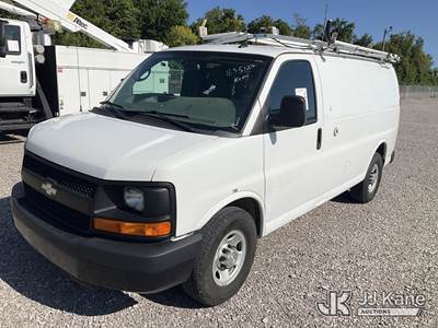2015 Chevrolet Express G2500 Cargo Van
