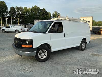 2014 Chevrolet Express G2500 Cargo Van