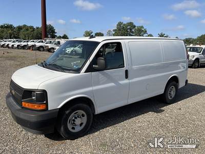 2017 Chevrolet Express G2500 Cargo Van