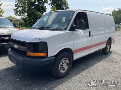2011 Chevrolet Express G2500 Cargo Van
