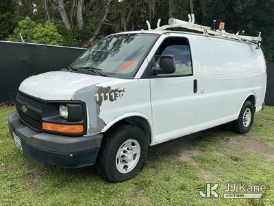 2011 Chevrolet Express G2500 Cargo Van