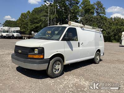 2014 Chevrolet Express G2500 Cargo Van