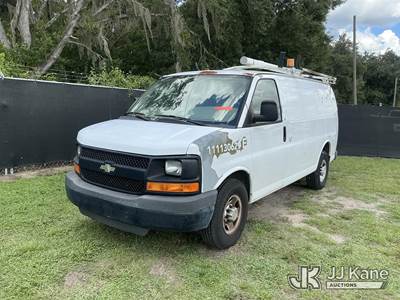 2011 Chevrolet Express G2500 Cargo Van