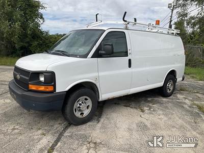 2012 Chevrolet Express G2500 Cargo Van