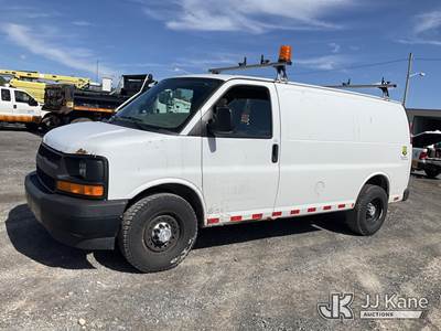 2017 Chevrolet Express G2500 Cargo Van