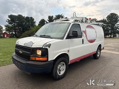 2011 Chevrolet Express G2500 Cargo Van
