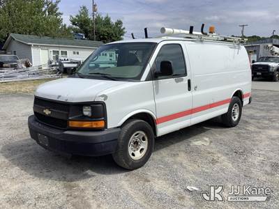 2012 Chevrolet Express G2500 Cargo Van
