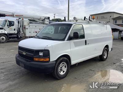 2011 Chevrolet Express G2500 Cargo Van