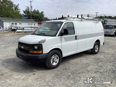 2011 Chevrolet Express G2500 Cargo Van