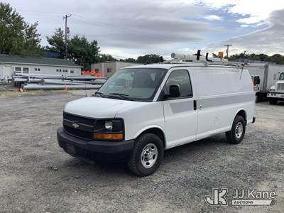 2011 Chevrolet Express G2500 Cargo Van