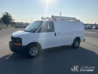 2013 Chevrolet Express G2500 Cargo Van