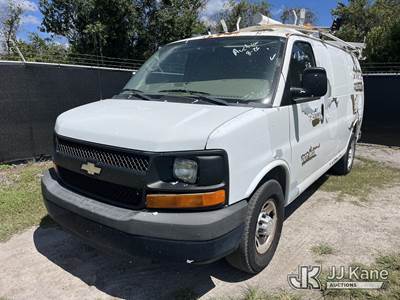 2011 Chevrolet Express G2500 Cargo Van