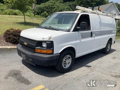 2011 Chevrolet Express G2500 Cargo Van