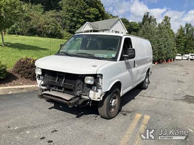 2011 Chevrolet Express G2500 Cargo Van