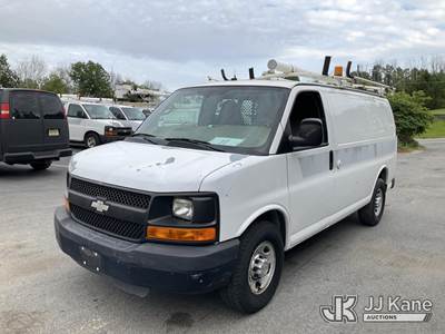 2011 Chevrolet Express G2500 Cargo Van