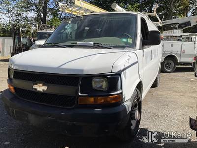 2011 Chevrolet Express G2500 Cargo Van