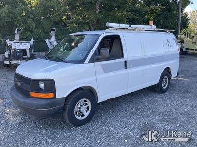 2011 Chevrolet Express G2500 Cargo Van