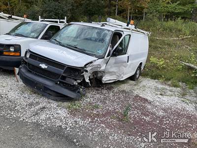 2017 Chevrolet Express G2500 Cargo Van