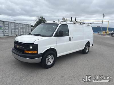 2014 Chevrolet Express G2500 Cargo Van