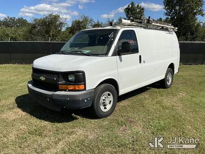 2011 Chevrolet Express G2500 Cargo Van
