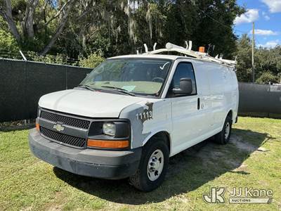 2011 Chevrolet Express G2500 Cargo Van