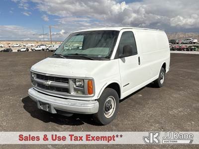2002 Chevrolet Express G2500 Cargo Van