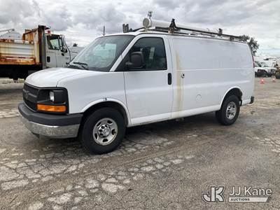 2014 Chevrolet Express G2500 Cargo Van