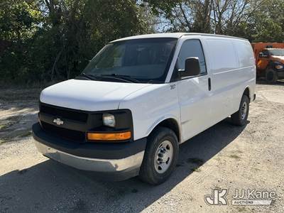 2017 Chevrolet Express G2500 Cargo Van