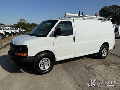 2011 Chevrolet Express G2500 Cargo Van