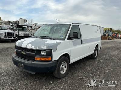 2011 Chevrolet Express G2500 Cargo Van
