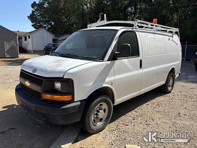 2011 Chevrolet Express G2500 Cargo Van