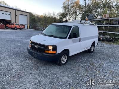2012 Chevrolet Express G2500 Cargo Van
