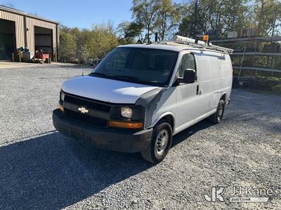 2011 Chevrolet Express G2500 Cargo Van