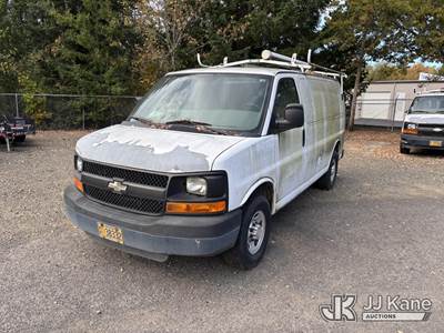 2010 Chevrolet Express G2500 Cargo Van
