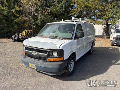 2010 Chevrolet Express G2500 Cargo Van