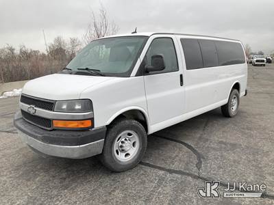 2015 Chevrolet Express G3500 Passenger Van