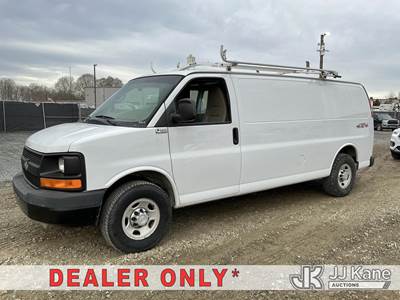 2010 Chevrolet Express G3500 4x4 Cargo Van