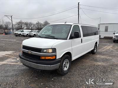 2015 Chevrolet Express G3500 Extended Passenger Van