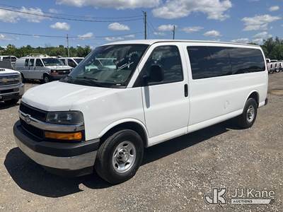 2019 Chevrolet Express G3500 Extended Passenger Van