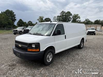 2016 Chevrolet Express 3500 4X4 Cargo Van