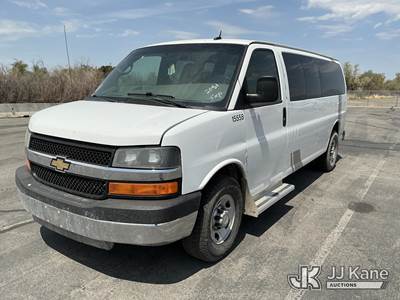 2015 Chevrolet Express G3500 Passenger Van