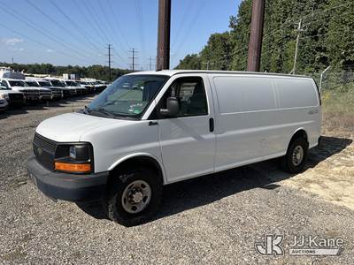 2014 Chevrolet Express 3500 4X4 Cargo Van