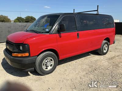 2017 Chevrolet Express G3500 Cargo Van