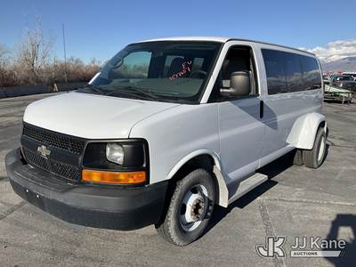 2011 Chevrolet Express G3500 Dually Passenger Van