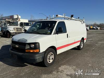 2011 Chevrolet G2500 Cargo Van