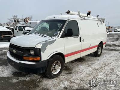 2011 Chevrolet G2500 Cargo Van