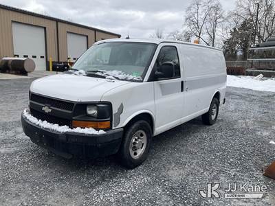 2011 Chevrolet G2500 Cargo Van