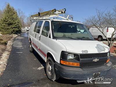 2011 Chevrolet G2500 Cargo Van