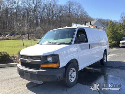 2011 Chevrolet G2500 Cargo Van